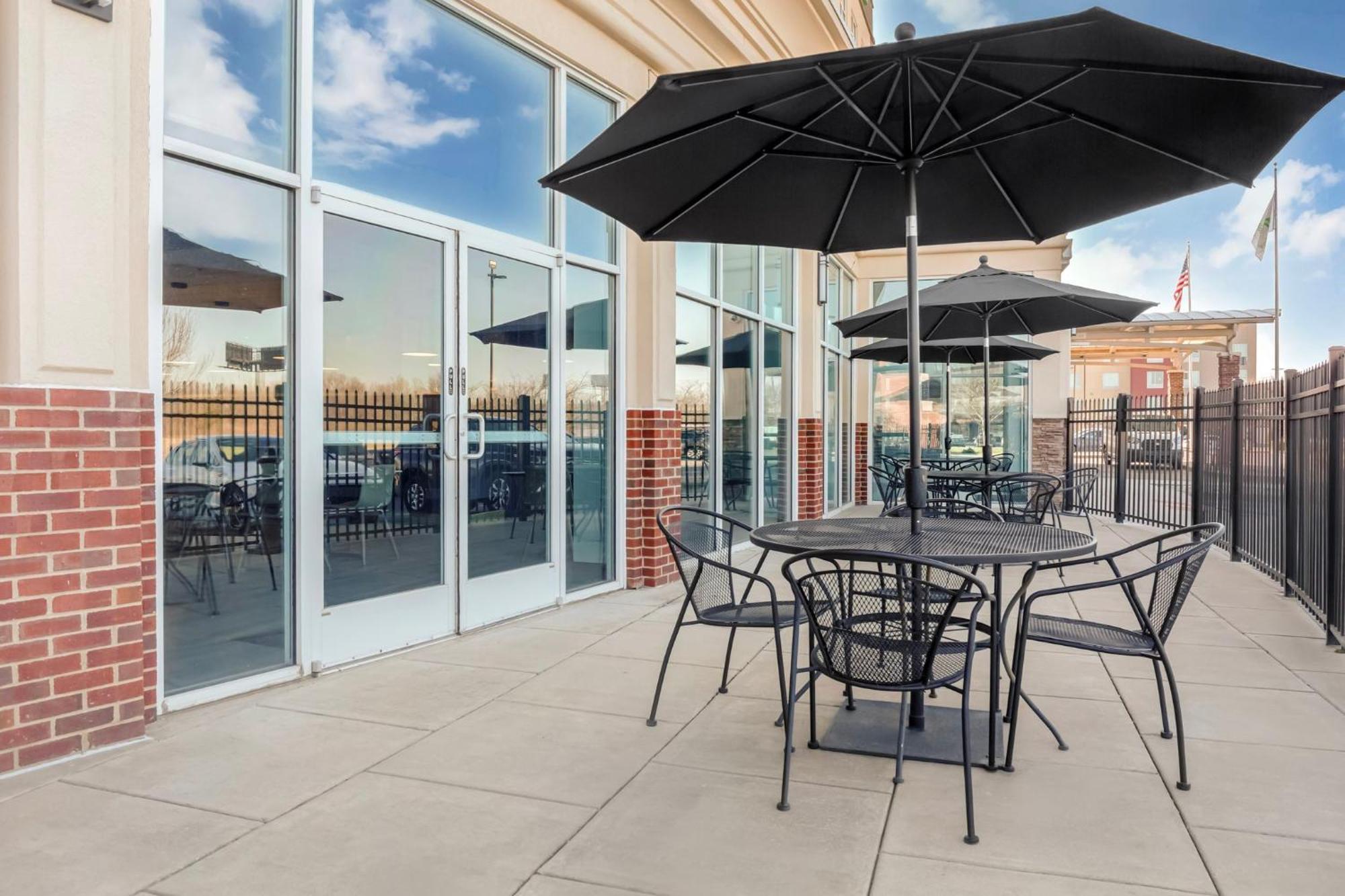 Holiday Inn Louisville Airport South By Ihg Εξωτερικό φωτογραφία