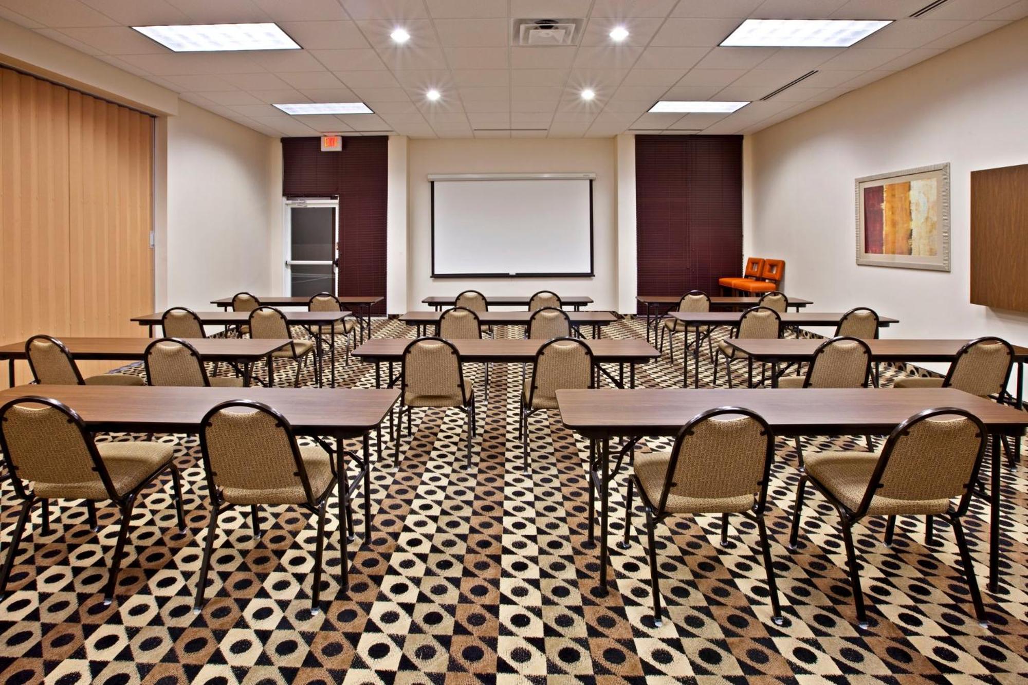Holiday Inn Louisville Airport South By Ihg Εξωτερικό φωτογραφία